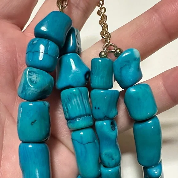Blue Dyed Coral Studio Barse (Turquoise color) Necklace with Bead - Picture 4 of 12